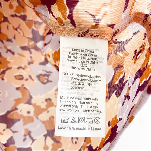 Madewell Smocked Mockneck Top in Floral Breeze - Picture 12 of 13